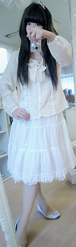めずらしさんのシュガーホワイト三段ティアードスカート